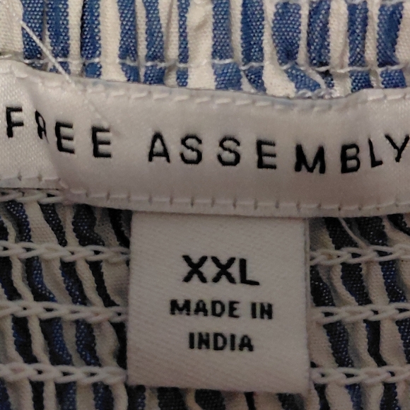 Free Assembly Blue & White Striped Smocked Midi Dress Size XXL - Picture 8 of 8